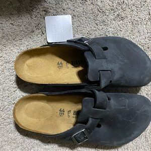 BIRKENSTOCK Clogs 🦾 (Brand New!!)